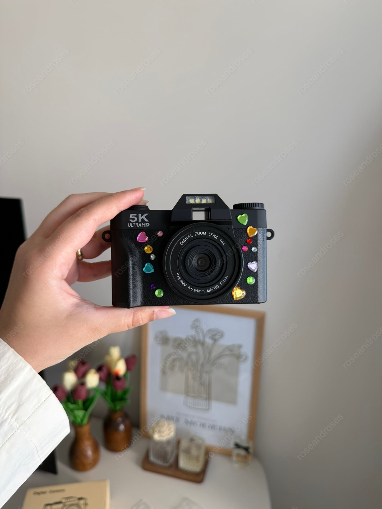 SideFlip 5K UHD WiFi Yana Açılır Ekranlı Video Foto Kamera (Pembe)