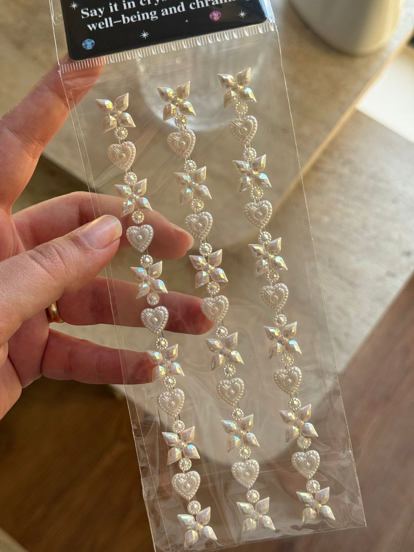 Kamera, Telefon, Tablet Uyumlu Renkli Sticker Taş Detay Beyaz