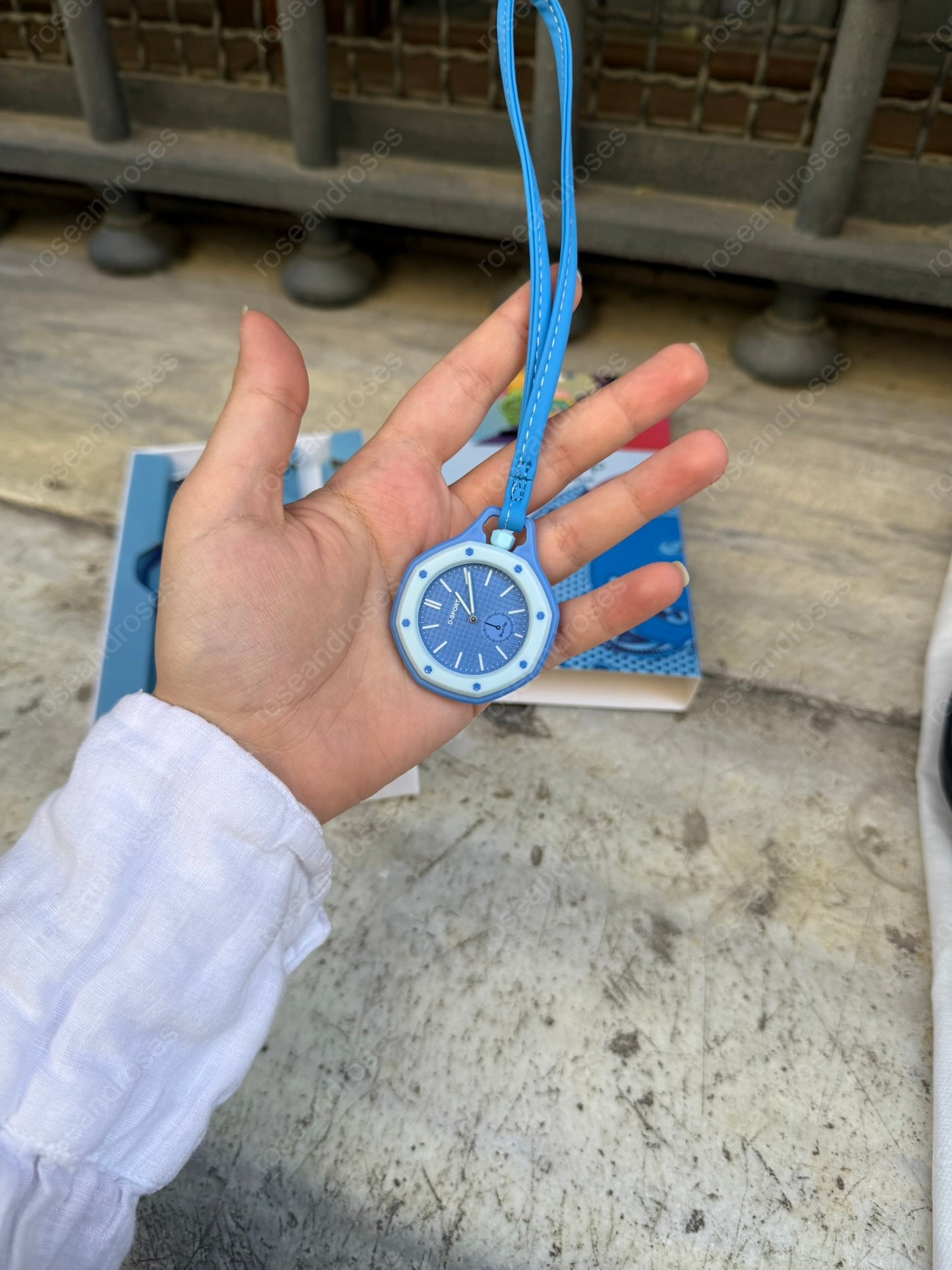 2’si 1 Arada Çıkarılabilir Kadranlı Charm Askılı Unisex Kol Saati (Açık Mavi)
