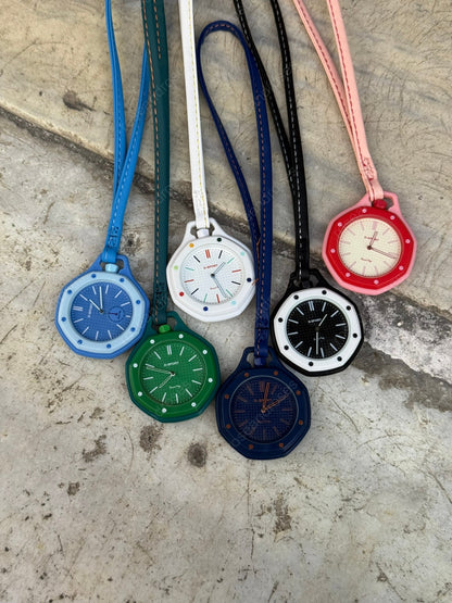 2’si 1 Arada Çıkarılabilir Kadranlı Charm Askılı Unisex Kol Saati (Pembe)