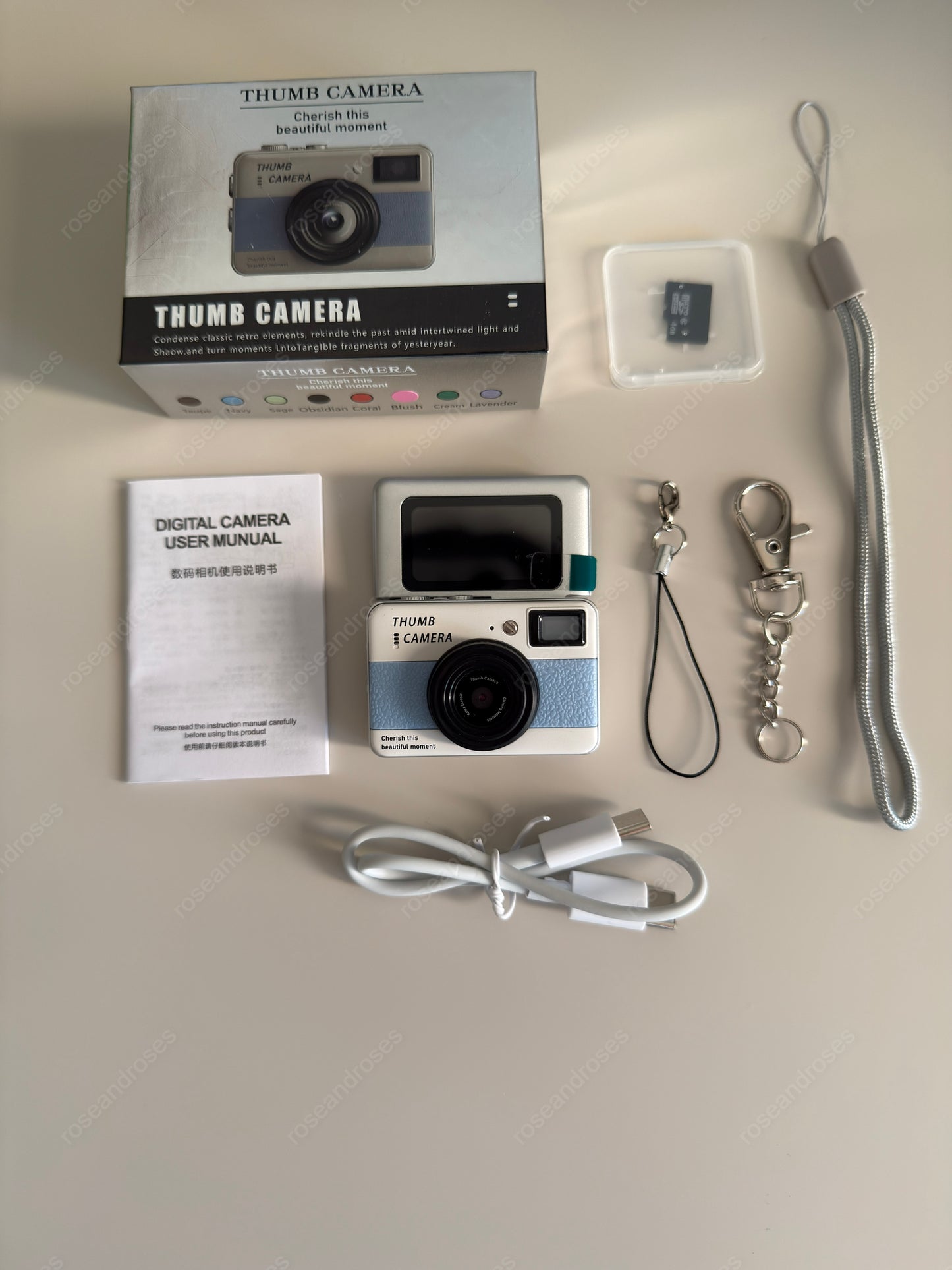RetroFlip Mini Dönen Ekranlı Retro Efektli Dijital Kamera (Mavi)