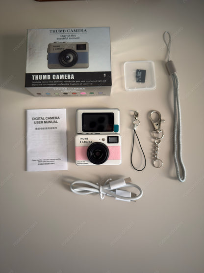 RetroFlip Mini Dönen Ekranlı Retro Efektli Dijital Kamera (Pembe)
