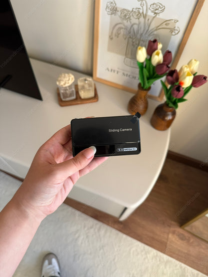 4K UHD Sliding Kamera – Kaydırmalı Lens Kapaklı Video Foto Kamera (Siyah)