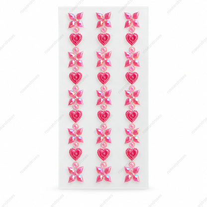 Pembe kalp ve dört yapraklı taşlı kamera, telefon ve tablet sticker setinin tamamı