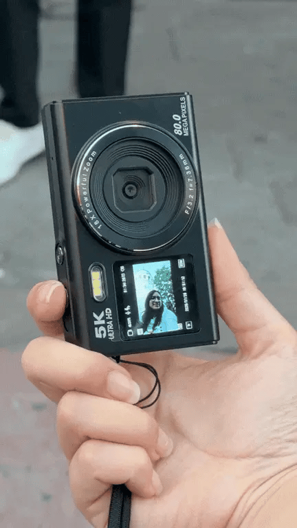 5K UHD çift ekranlı kameranın selfie ve vlog kullanımı