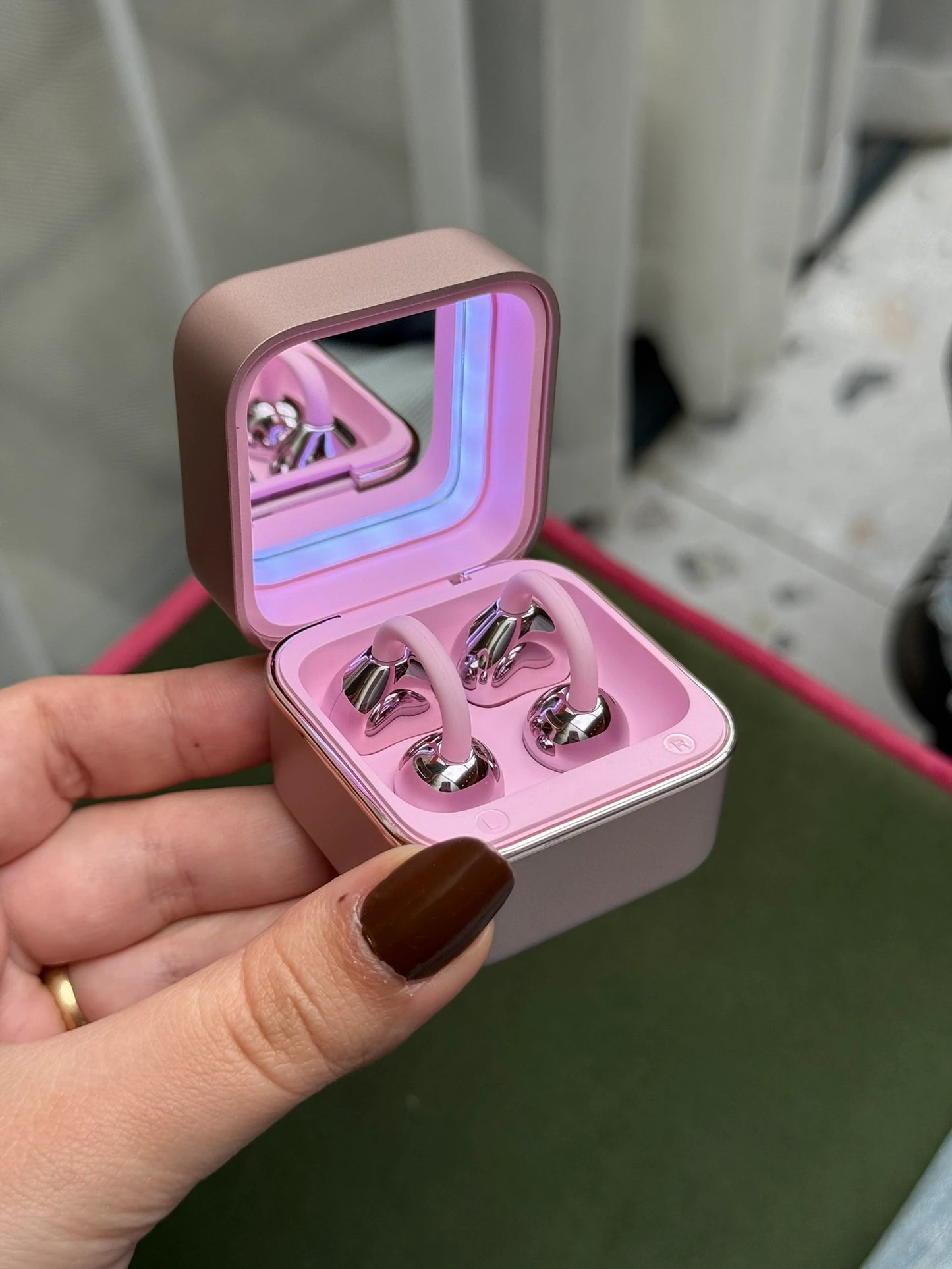 Led Işıklı Makyaj Aynalı Klips Tasarım Kablosuz Kulaklık (Pembe)
