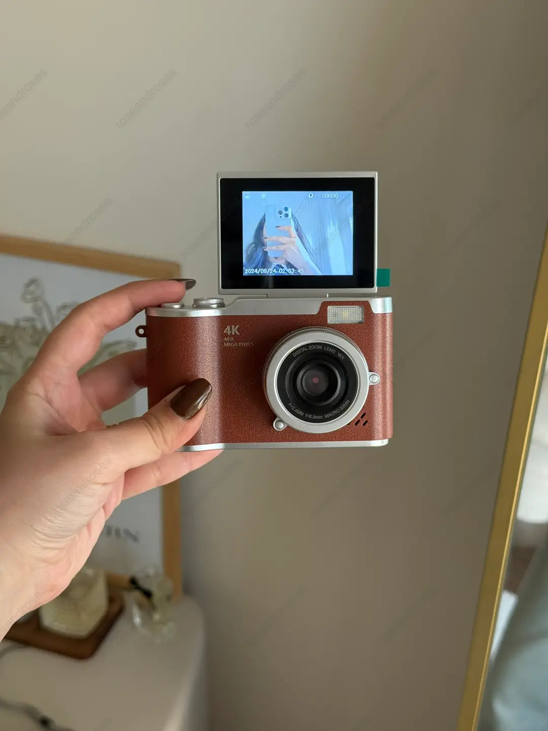 4K Retro Kamera Dönen Ekran Flaşlı Selfie Video Vlog Kamerası (Kahverengi)