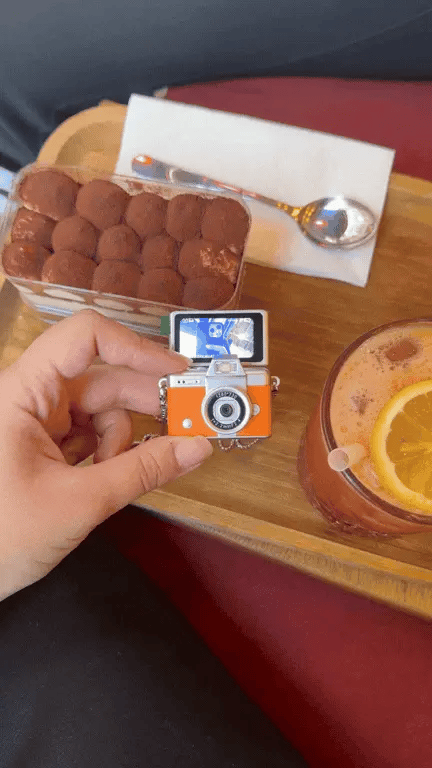 Mini Retro Kamera zincir boyun askısı ile aksesuar kullanımı