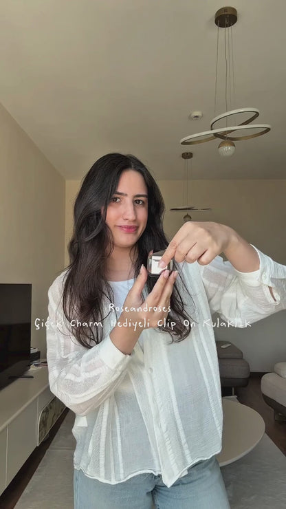 Çiçek Charm Hediyeli Diamond Kutulu Clip-On Kablosuz Kulaklık (Siyah)